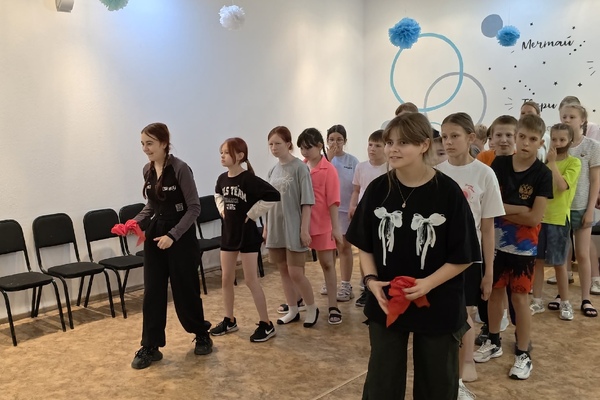 Сегодня ребята, посещающие лагерь с дневным пребыванием детей и подростков «Солнышко» познакомились с культурой и традициями Чувашкого народа