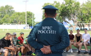 Сотрудники ОНД и ПР по Сладковскому МР ОНД и ПР «Ишимский» УНД и ПР ГУ МЧС России по Тюменской области посетили детский оздоровительный лагер