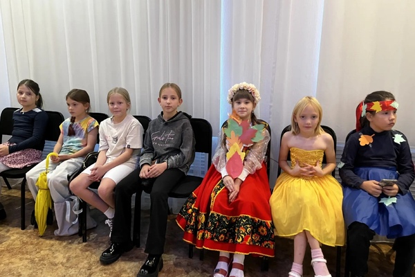 В Доме детского творчества «Галактика» отгремел наш традиционный Осенний бал.
